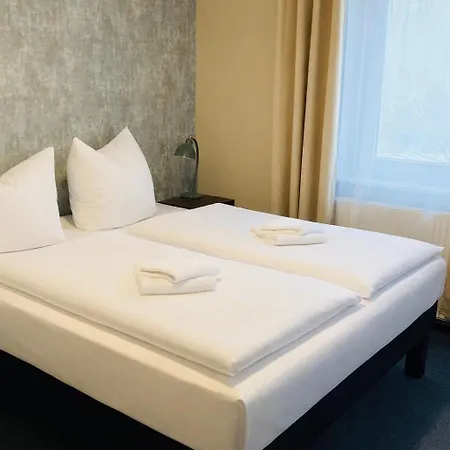 Grenzburg 3* Güstrow
